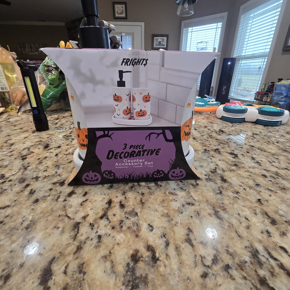 Halloween Pumpkin Counter Accessory Set